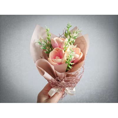 Букет крокусів з мила ручної роботи (висота 23 см)