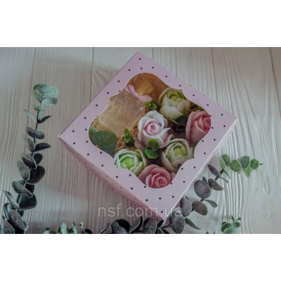 Подарунковий набір мила ручної роботи "Парфуми з трояндамими та тюльпанами" 15х15х6см