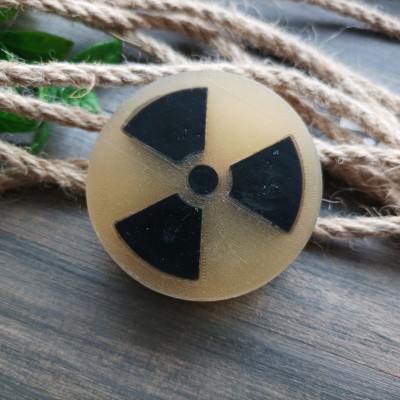 Мило ручної роботи сталкер круглий знак радіаційної небезпеки світиться Мило ручної роботи сталкер круглий знак радіаційної небезпеки світиться