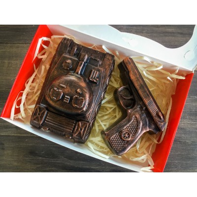 Набір мила ручної роботи "Танк з пістолетом" 15х10х3см