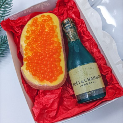Подарунковий набір мила ручної роботи Шампанське з бутербродом Подарунковий набір мила ручної роботи Шампанське з бутербродом