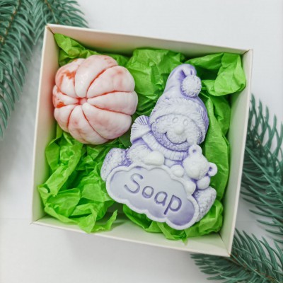 Мило ручної роботи "Сніговик з мандаринкою"