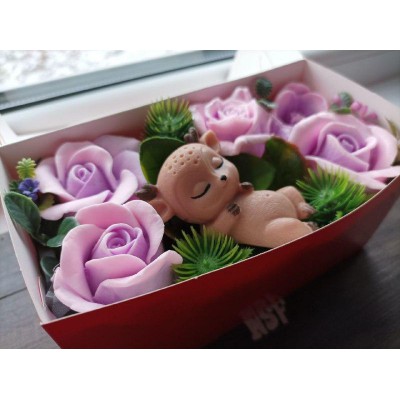 Подарунковий набір мила ручної роботи "Оленятко в трояндах"