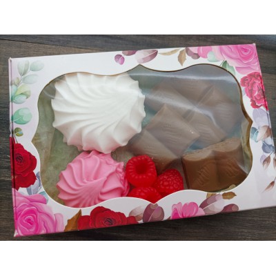 Подарунковий набір солодощів з мила ручної роботи "Зефір та шоколад"