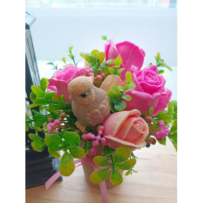 Букетик з мила ручної роботи "Пташечка в трояндах"